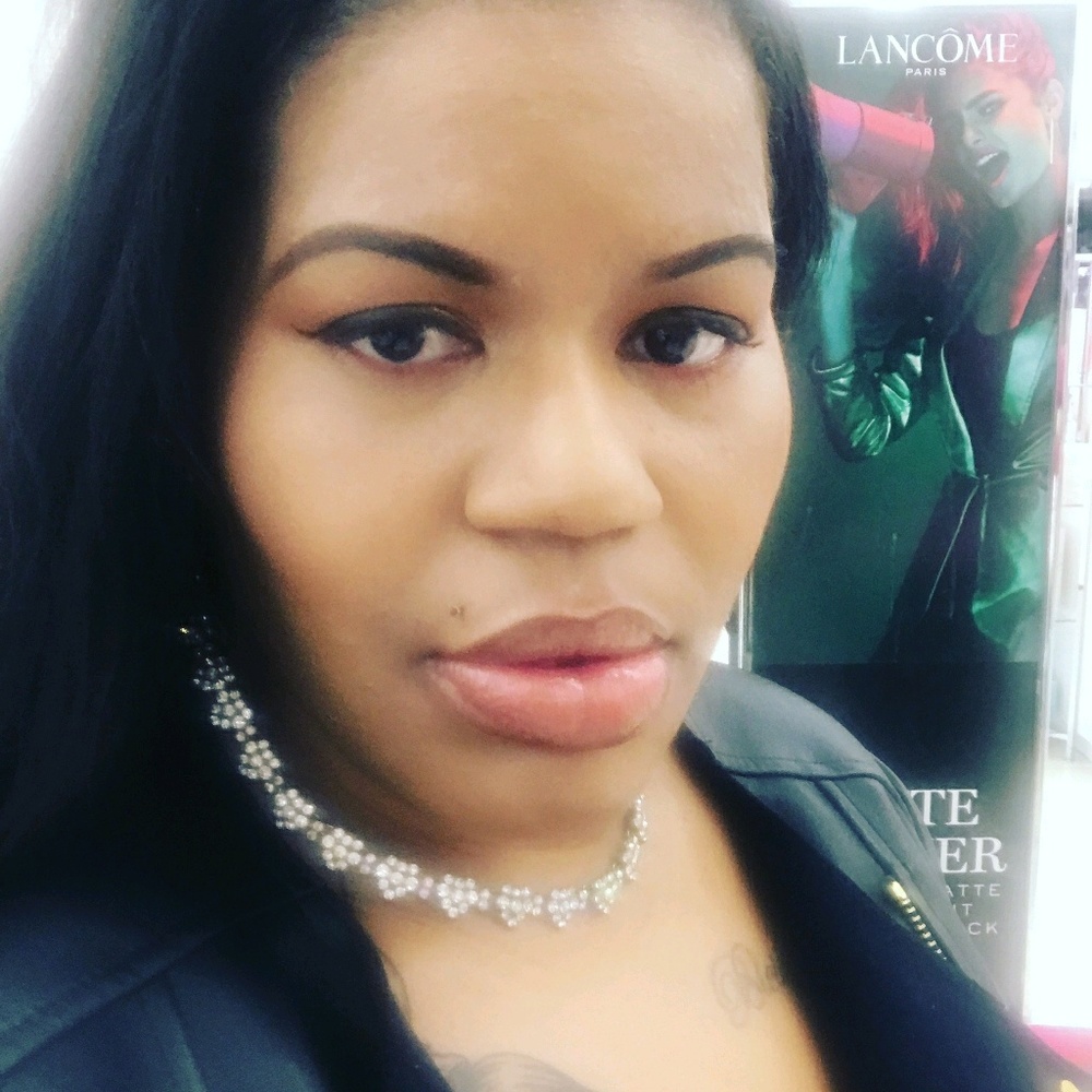 Meet your Posher, Felicia